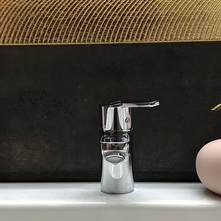 Frank アパート エゲル