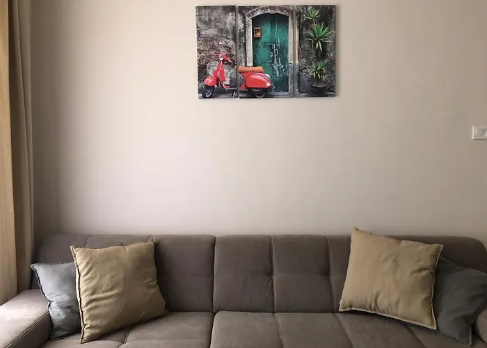 Frank Lägenhet Eger